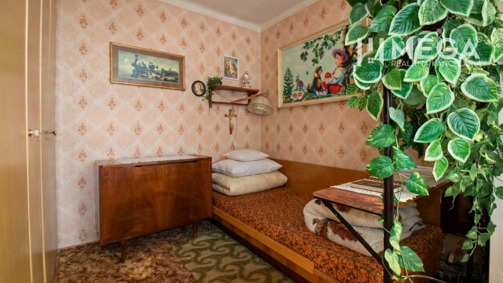 NA PREDAJ EXKLUZÍVNE: 1-izbový byt s výmerou 50 m² na Staničnej ulici v Humennom