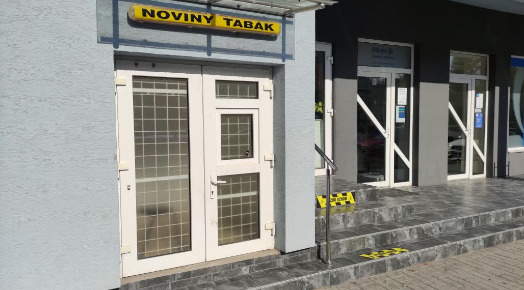 PRENÁJOM obchodných priestorov v centre mesta Humenné-3m2