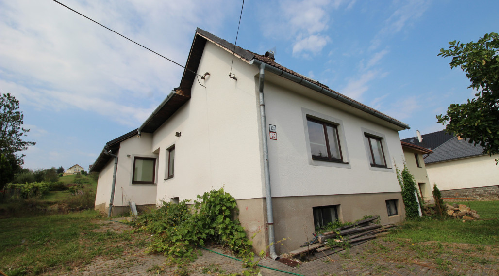 Exkluzívne na predaj rodinný dom v Humennom