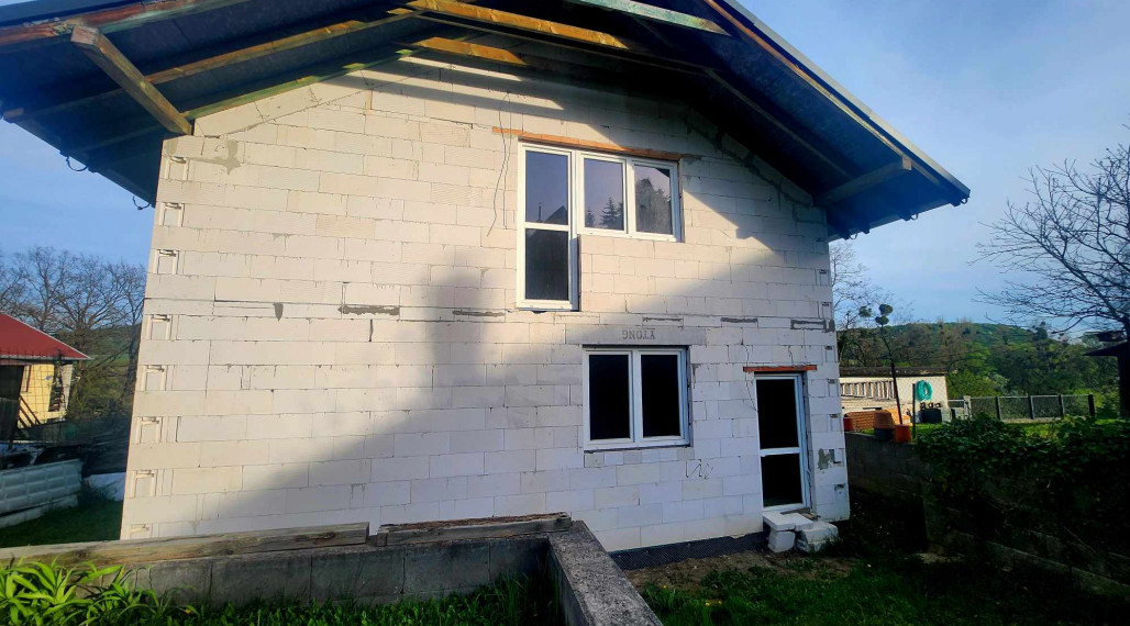 Na predaj uzavretá hrubá stavba RD, Svinica, Košice - okolie