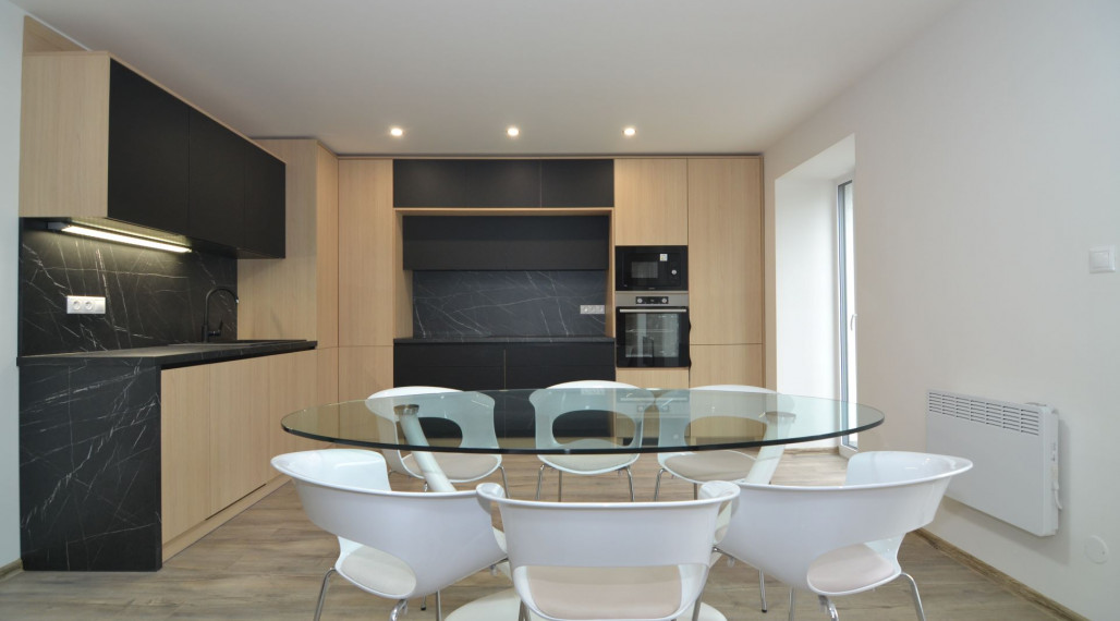 PREDAJ MODERNE ZREKONŠTRUOVANÝCH BYTOV V STRÁŽSKOM (BYT H)