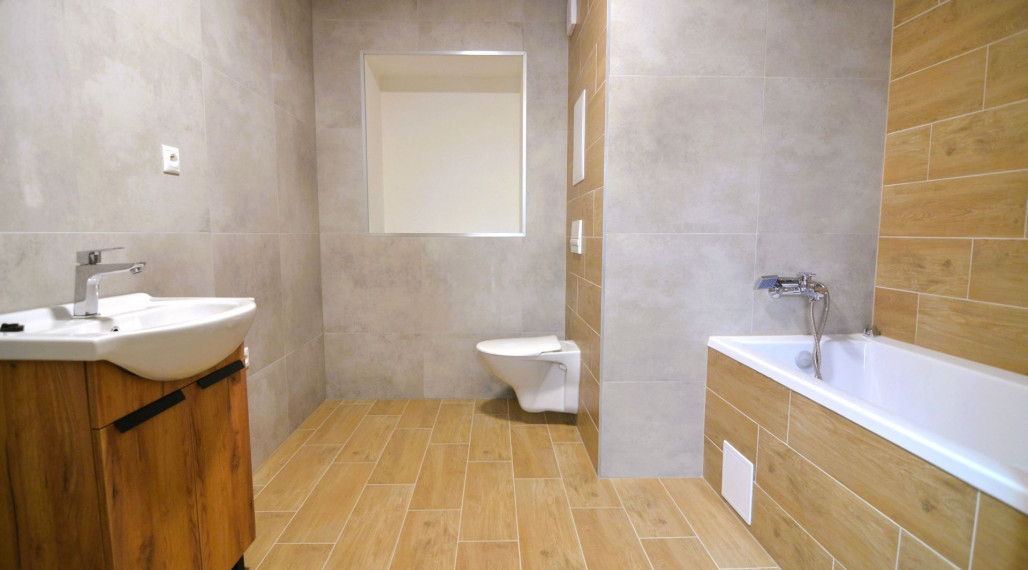 PREDAJ MODERNE ZREKONŠTRUOVANÝCH BYTOV V STRÁŽSKOM (BYT E)