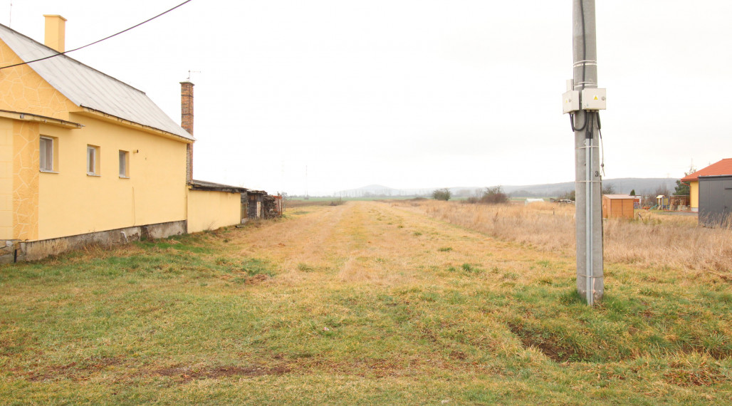 Exkluzívne na predaj stavebný pozemok v obci Pusté Čemerné