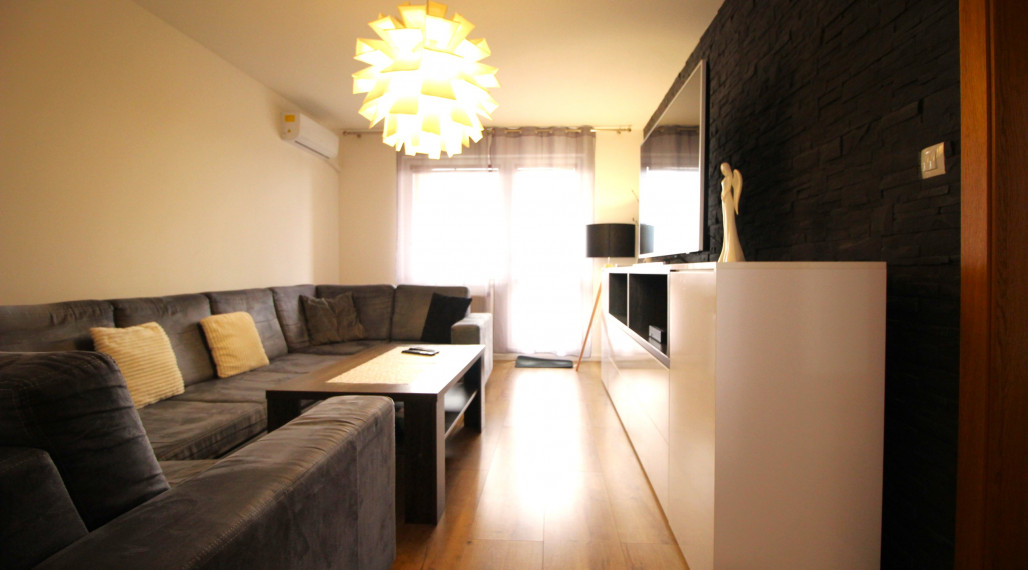 EXKLUZÍVNE NA PREDAJ LUXUSNÝ 3-izbový byt v Medzilaborciach