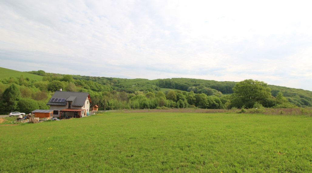 NA PREDAJ POZEMOK V SRDCI PRÍRODY - VYŠNÝ KAZIMÍR 1166 m²