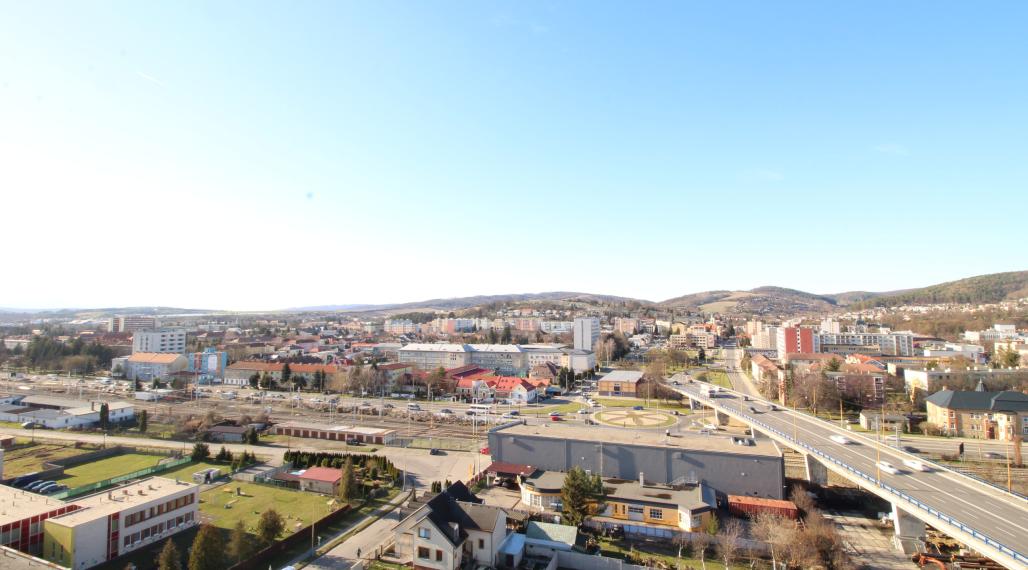 NA PRENÁJOM TOP PRIESTOR 70m2 - SUPER VÝHĽAD v meste HUMENNÉ