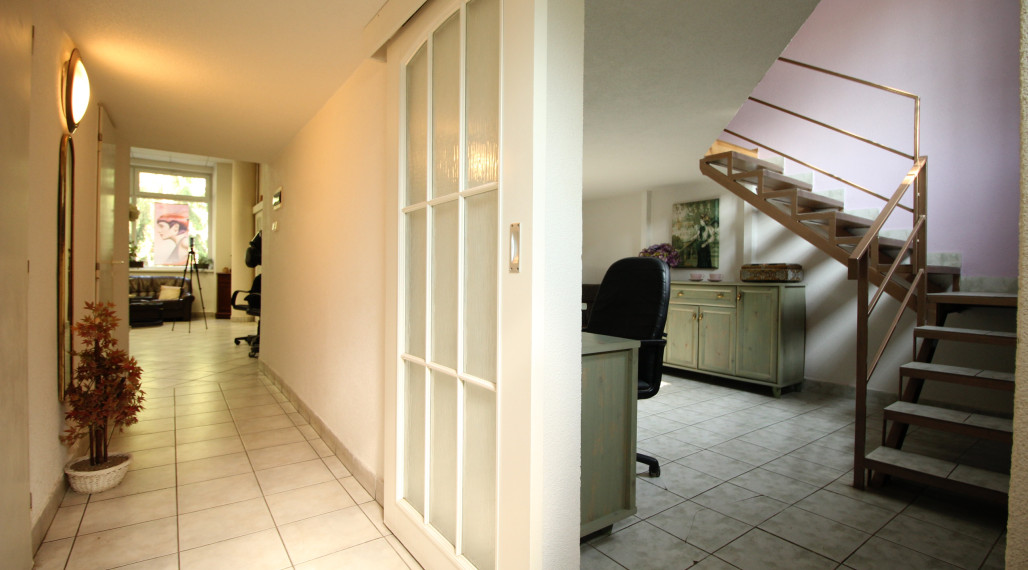 P R E D A N É OBCHODNÝ PRIESTOR V LUKRATÍVNEJ LOKALITE HUMENNÉ