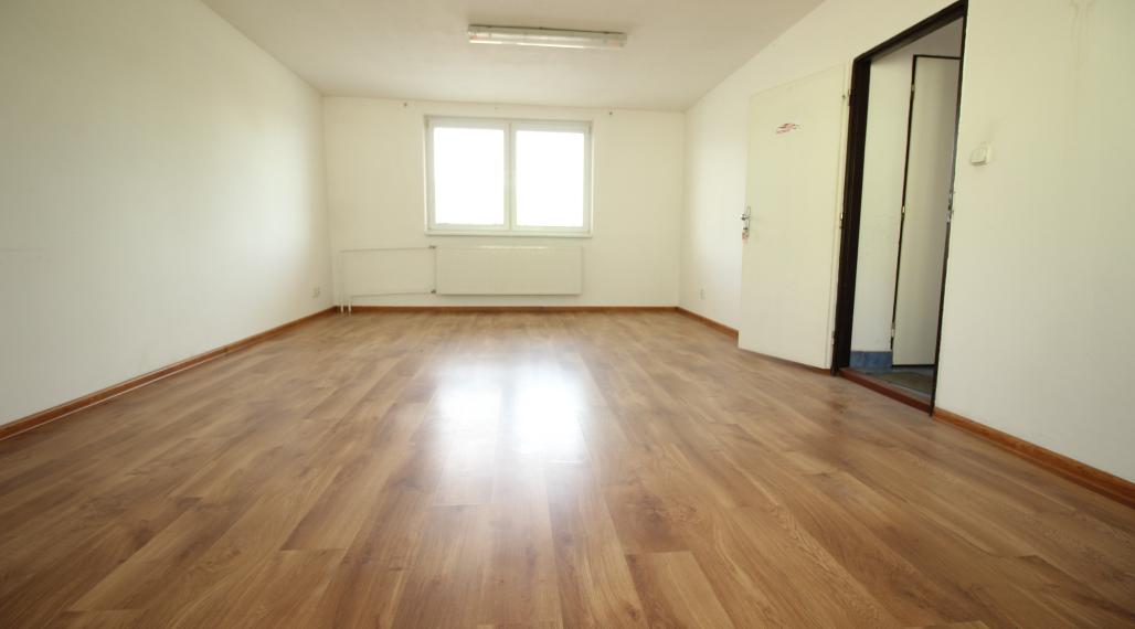 PRENÁJOM KANCELÁRII 40 m² BEZ DEPOZITU - Chemlonská HUMENNÉ