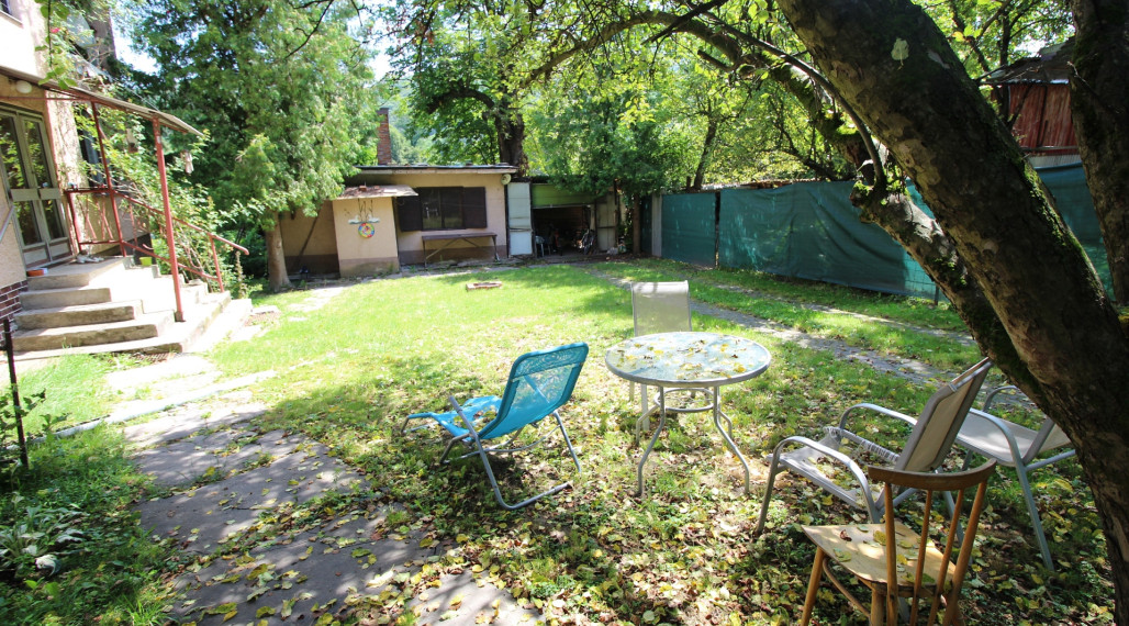 Na predaj rodinný dom s veľkým potenciálom blízko mesta Humenné, exkluzívne.