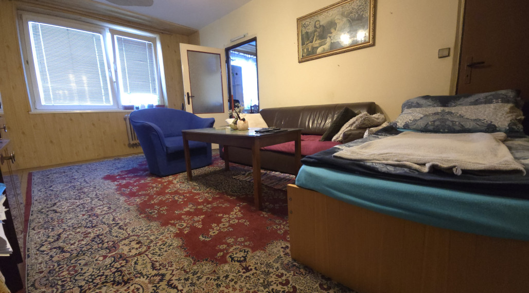 NA PREDAJ: 3-izbový byt s potenciálom – Michalovce, Okružná