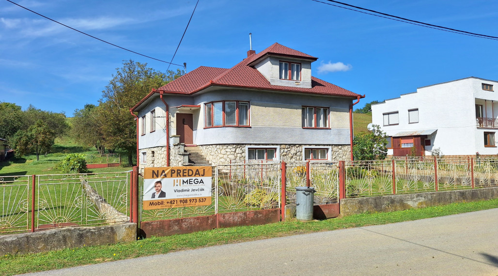 REZERVOVANÉ - NA PREDAJ rodinný dom v obci Ohradzany