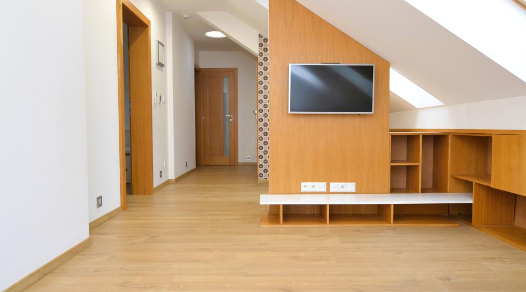 PREDAJ MEZONETOVÉHO BYTU (134 m2) v CENTRE HUMENNÉHO