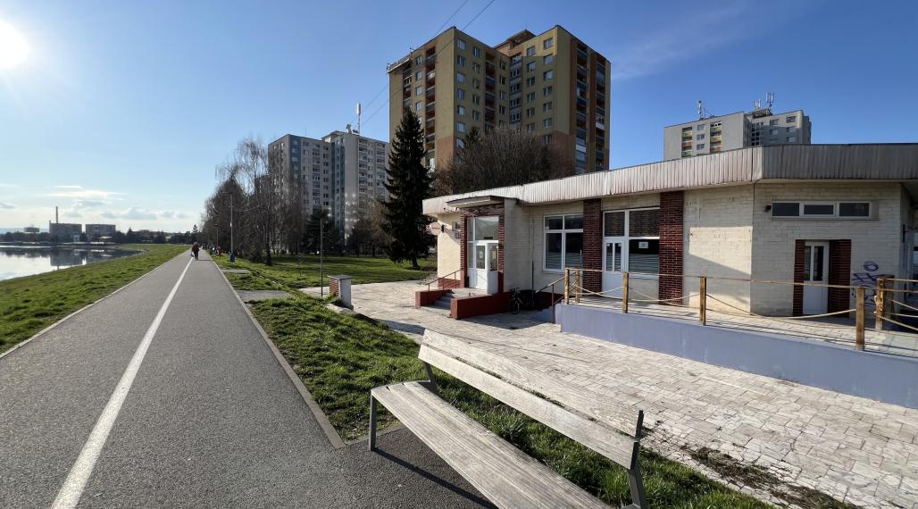 PRENÁJOM lukratívneho priestoru "Rybárik" v meste Humenné