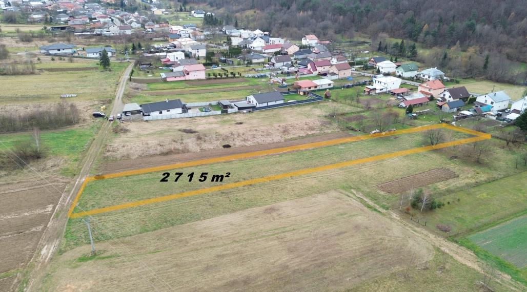 NA PREDAJ STAVEBNÝ POZEMOK V POKOJNEJ LOKALITE ZEMPLÍN.HÁMRE