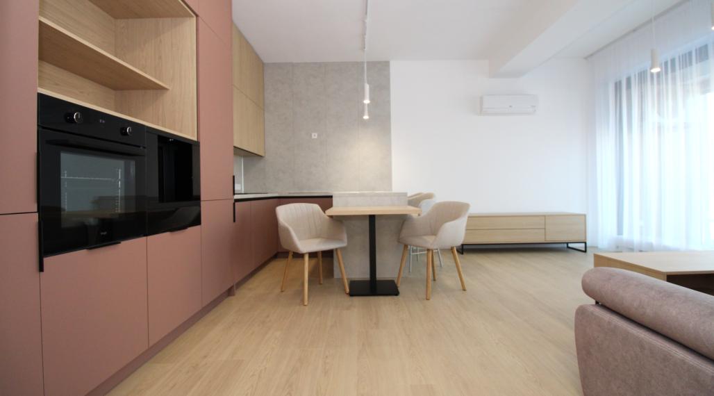 NA PRENÁJOM PRÉMIOVÝ 3-IZBOVÝ BYT – CENTRAL POINT HUMENNÉ