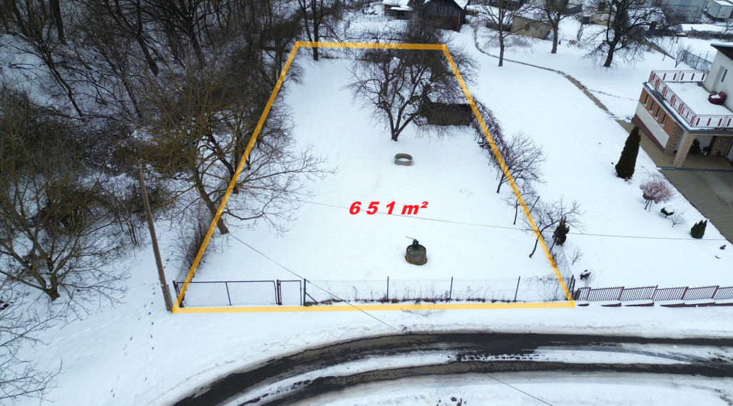 REZERVOVANÝ LUKRATÍVNY STAVEBNÝ POZEMOK V OBCI ZÁVADKA