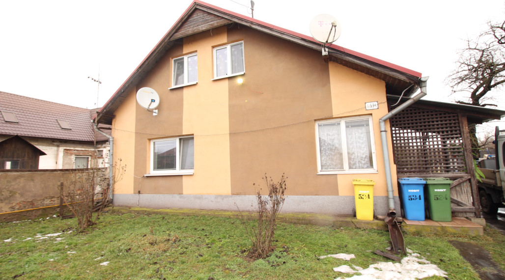 NA PREDAJ: 2-gen. Rodinný dom (2 bytové jednotky), Veľká Ida