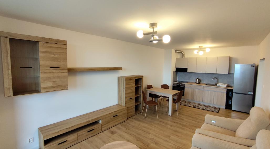 NA PRENÁJOM - 2izbový byt v zrekonštruovanom bytovom dome v Strážskom