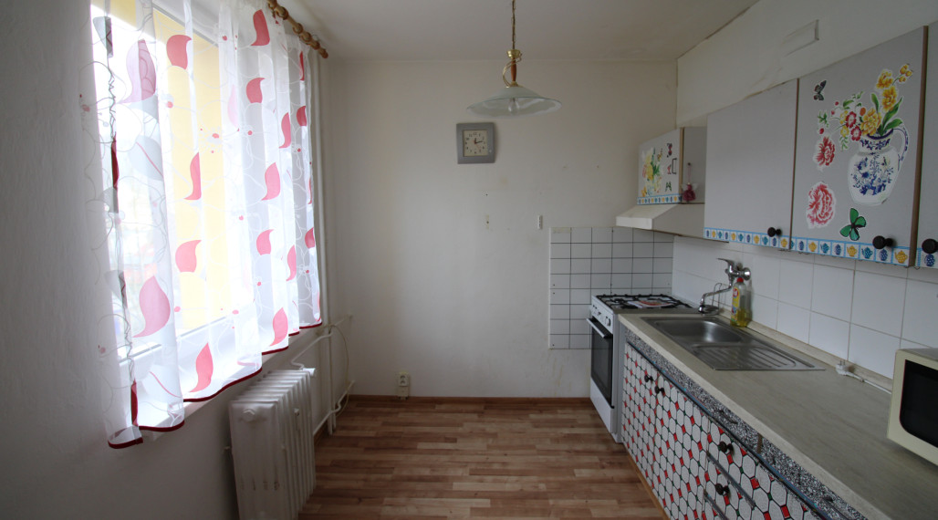 NOVINKA - 3 izbový byt v pôvodnom stave, blízko centra mesta Humenné