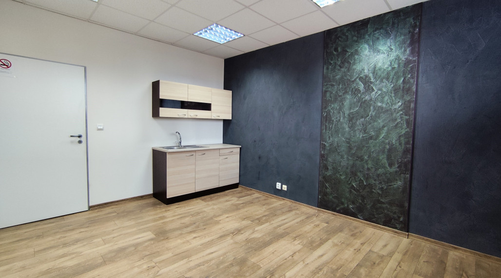 NA PRENÁJOM - kancelária v blízkosti centra mesta Michalovce