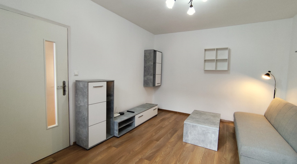 NA PRENÁJOM - priestranný 1izbový byt - Michalovce