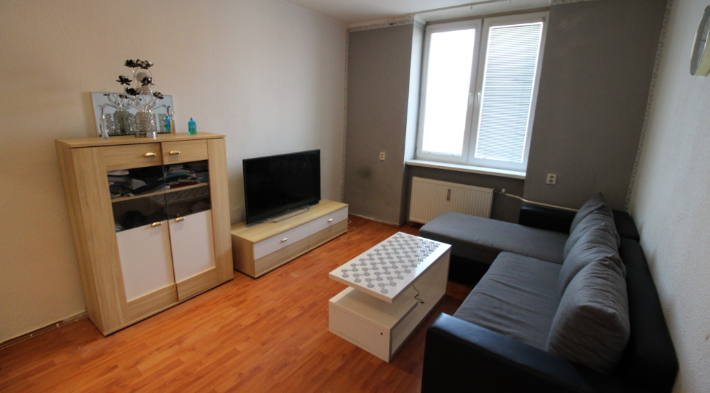 Predaj - čiastočne zrekonštruovaná garsónka v Humennom