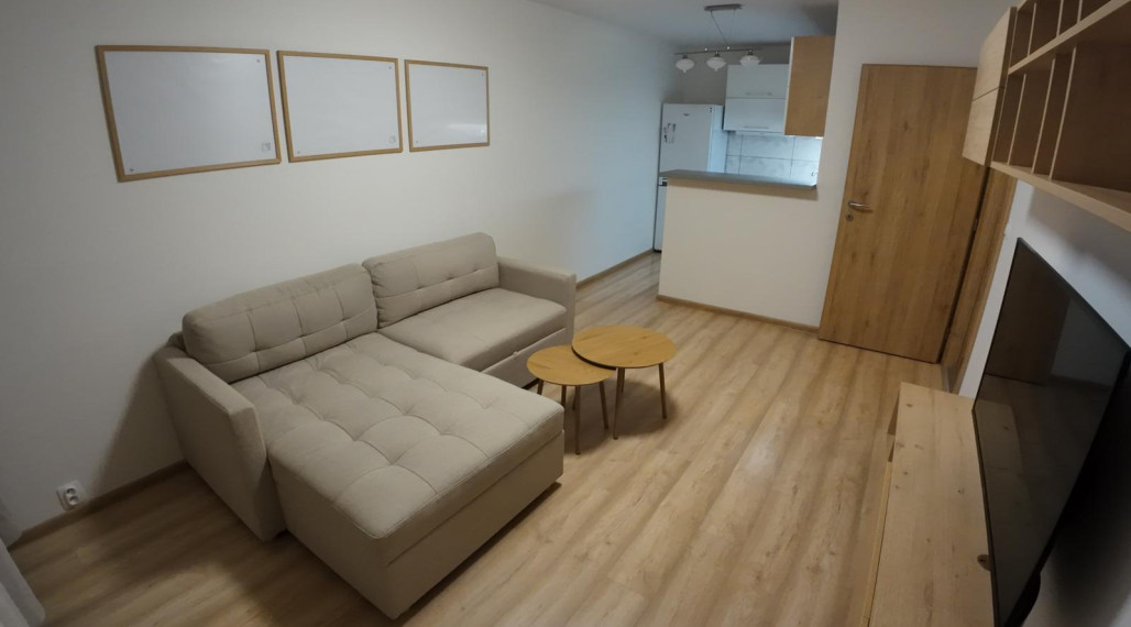 REZERVOVANÝ 2 IZBOVÝ BYT PO KOMPLETNEJ REKONŠTRUKCII HUMENNÉ