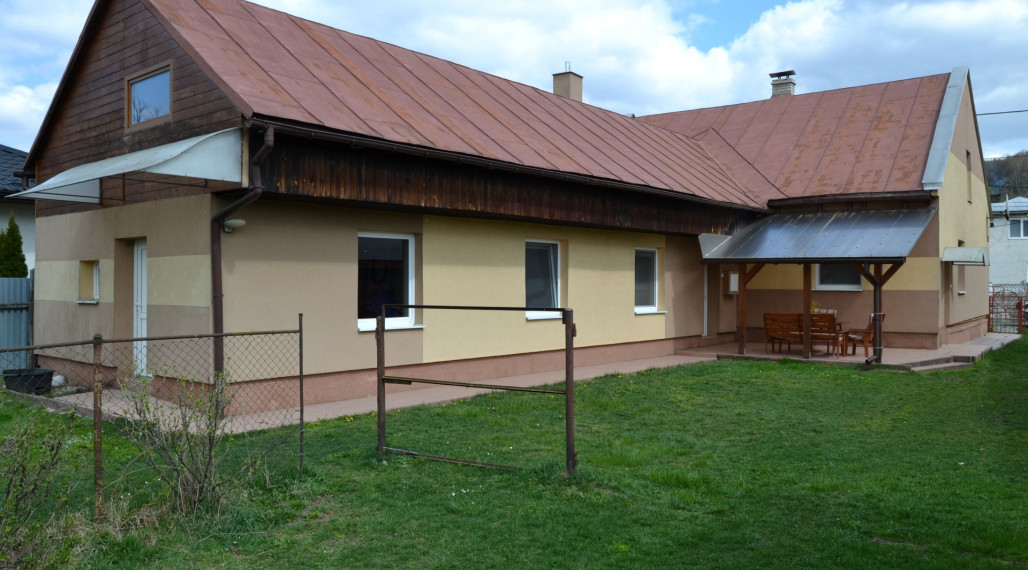 PREDAJ RODINNÉHO DOMU so záhradou KRÁSNY BROD