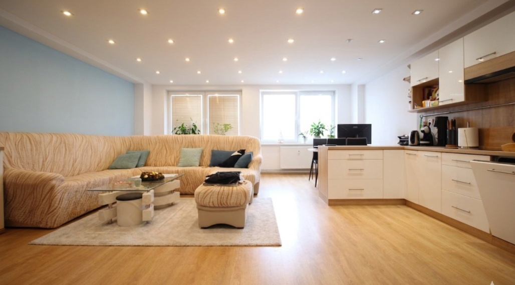 EXKLUZÍVNE NA PREDAJ: 3-IZBOVÝ BYT 94 m² | PARKOVACIE MIESTO | KLIMATIZÁCIA | KOMPLET ZARIADENÝ | KOŠICE – ŠACA