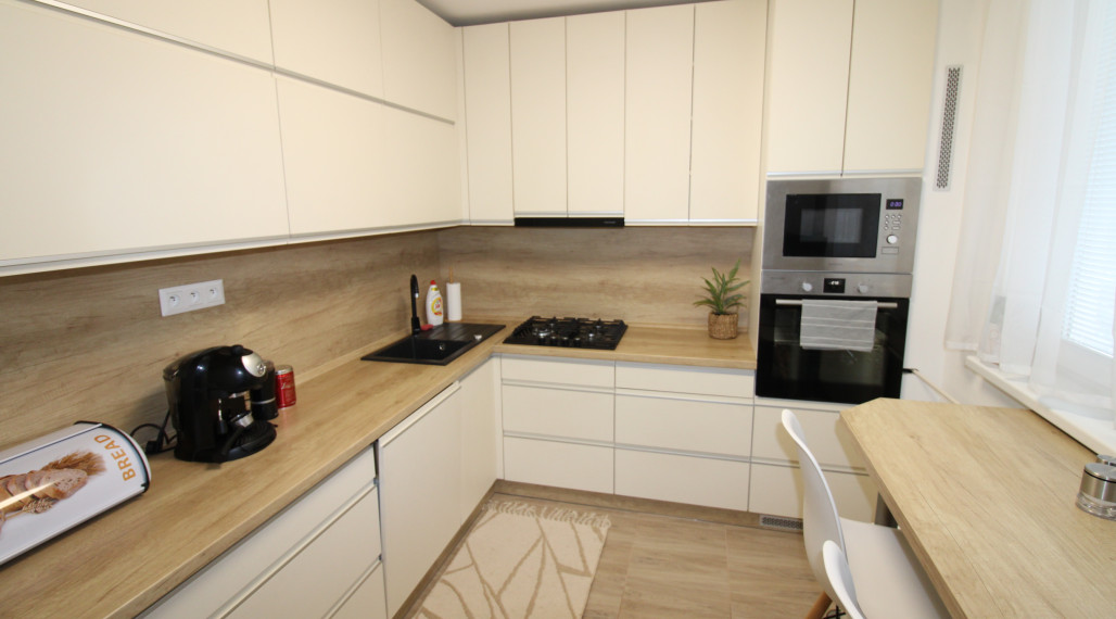 Na prenájom moderný 3-izbový byt v meste Snina