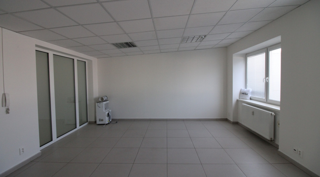 Na prenájom - kancelária na Tolstého ul. v meste Humenné