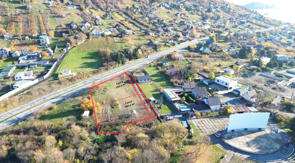 EXKLUZÍVNE NA PREDAJ 1303,5 m2 POZEMOK NA ZEMPLÍNSKEJ ŠÍRAVE