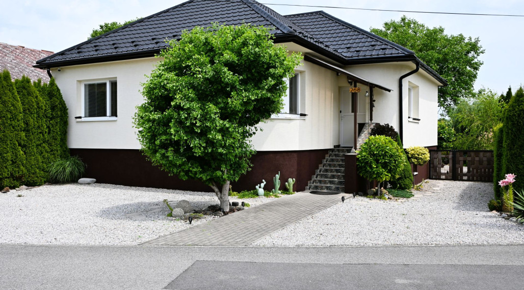 PREDAJ RODINNÉHO DOMU SO ZÁHRADOU v obci UDAVSKÉ