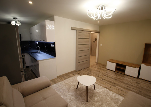 Predané - Na predaj po rekonštrukcií neužívaný 1,5 izbový byt v Humennom, exkluzívne