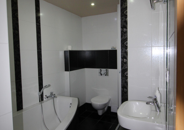 PREDANÉ - Na predaj - 2izbový byt - zrekonštruovaný - v centre mesta Humenné