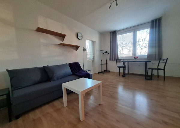 PRENAJATÝ - na prenájom 1 izbový byt v meste Humenné