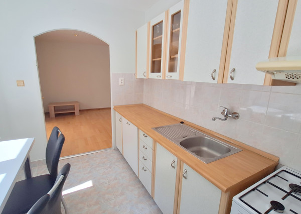 PRENAJATÝ - 2 izbový BYT v meste Humenné