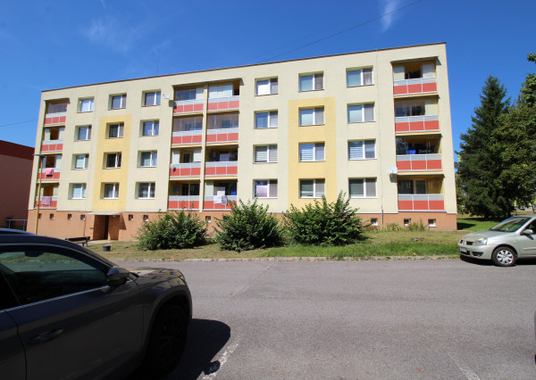 P R E D A N Ý   1,5-izb. byt v TOP lokalite MEDZILABORCE
