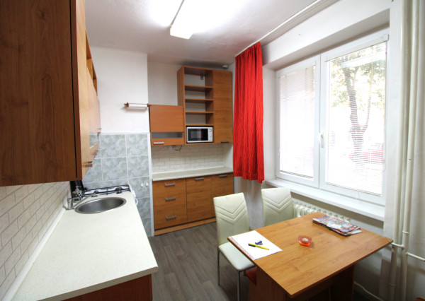 PRENÁJOM 3-izb BYTU PRIAMO V CENTRE MESTA HUMENNÉ