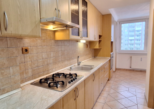 PREDANÝ -  2i byt na Laboreckej ulici v Humennom