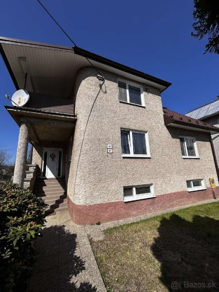 PREDANÝ - na predaj rodinný dom v meste Snina
