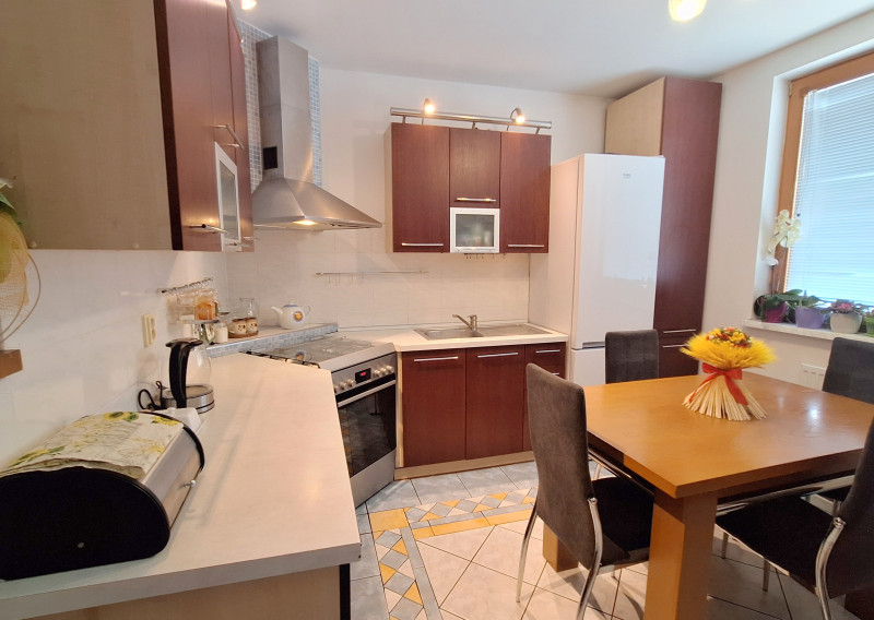 Predaný - NA PREDAJ 3-izbový BYT v meste Humenné - Kuchyňa s jedálenským kútom - 11,2m²