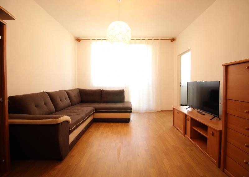 PRENAJATÝ ZARIADENÝ 2- IZBOVÝ BYT - ul. TŘEBIČSKÁ  HUMENNÉ