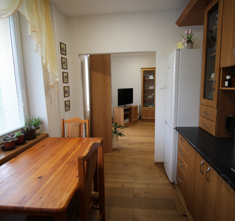 Exkluzívne na predaj 2 izbový byt na Dobrianskeho ulici v meste Humenné