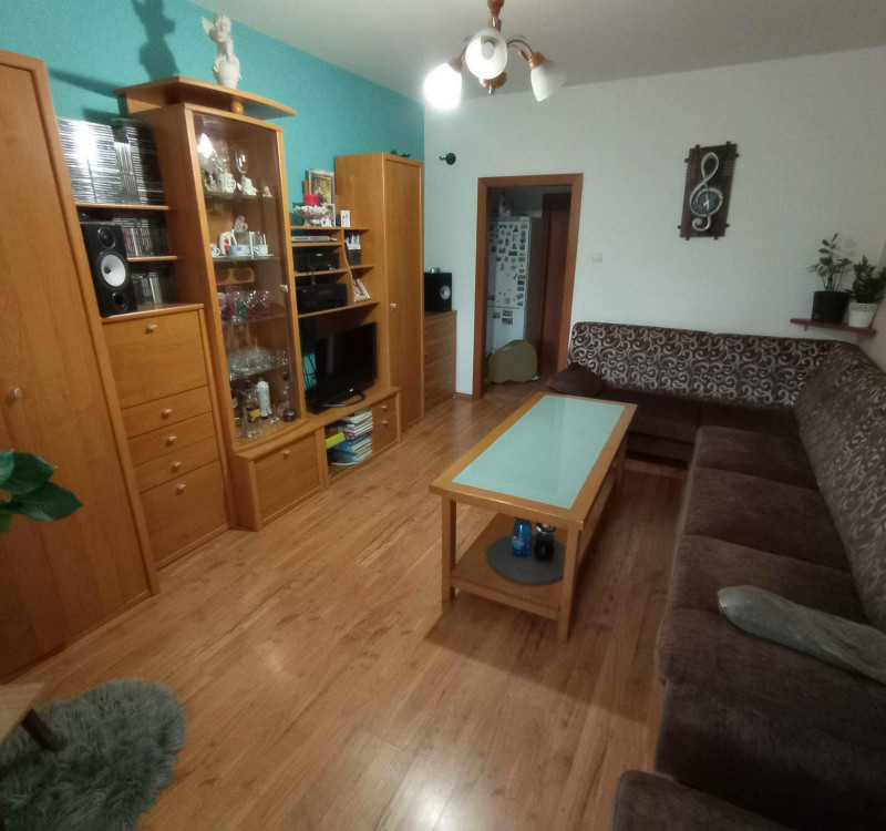 REZERVOVANÉ  - ZA PREDAJ 2 IZBOVÉHO BYTU SNINA