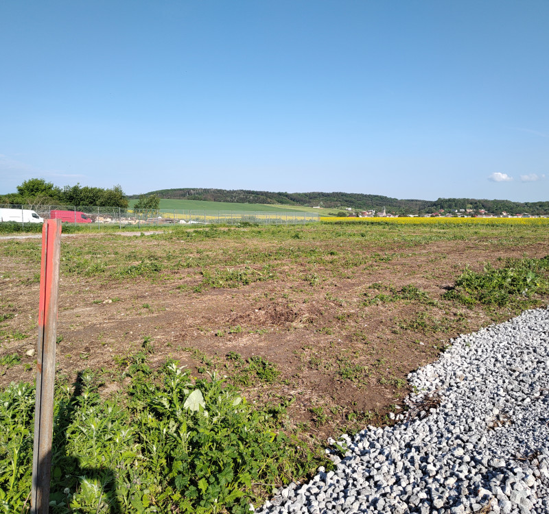 Posledný stavebný pozemok 785m2, 15min od Košíc - Ploské