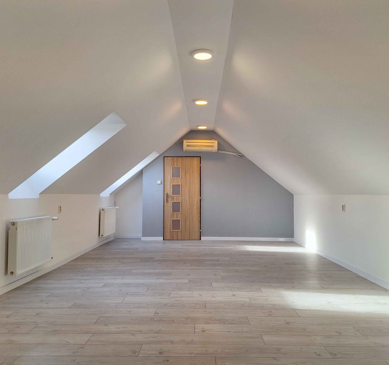 EXKLUZÍVNE  na prenájom obchodný priestor v meste Humenné