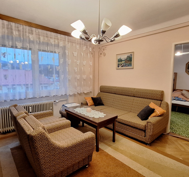EXKLUZÍVNE NA PREDAJ:  2.izbový byt v pôvodnom stave v meste Snina