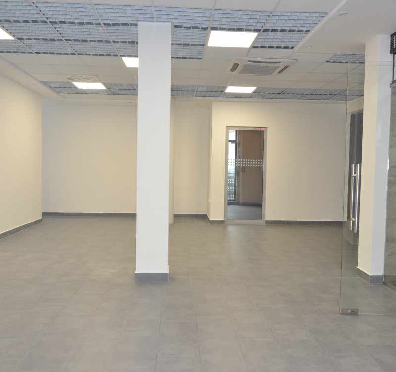 EXKLUZÍVNE NA PRENÁJOM veľký obchodný priestor 96m2