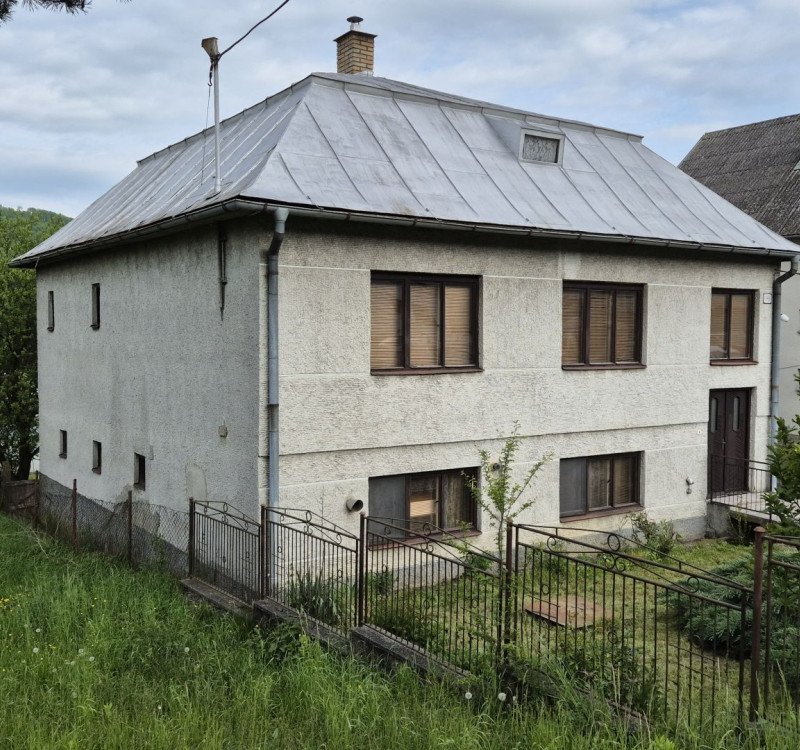 PREDAJ RODINNÉHO DOMU v obci HRABOVEC nad LABORCOM